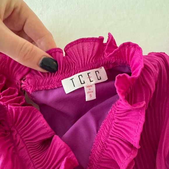 TCEC Ruffled Sleeveless Top in Vibrant Pink - Picture 3 of 5